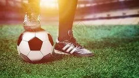 激情燃爆江淮！U21青年篮球赛决赛，冠军奖杯花落谁家？